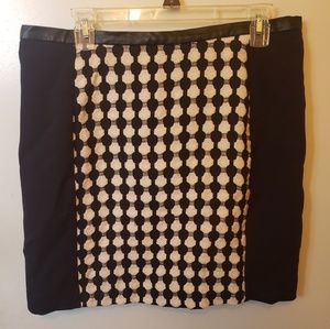 NWOT Plus-Size Black & White Pencil Skirt